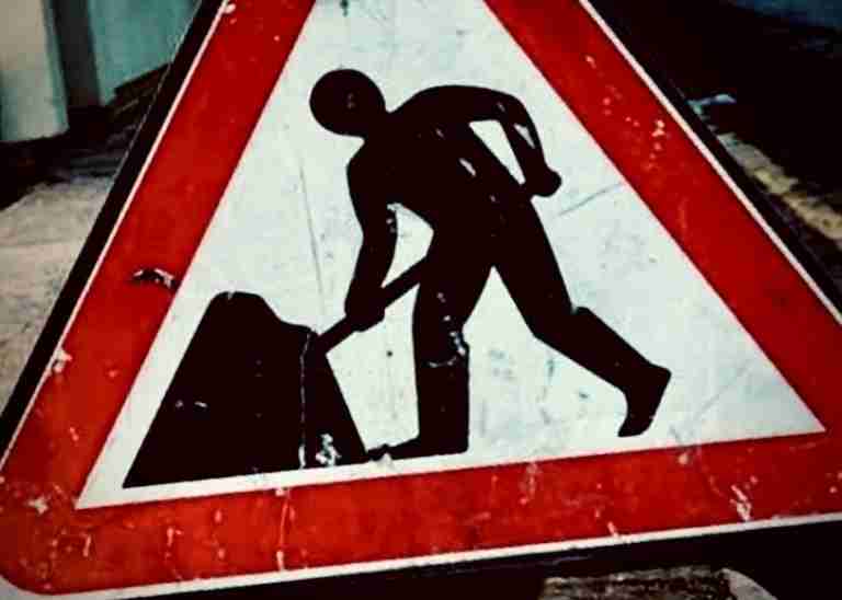 Motorists should expect delays in Warwick