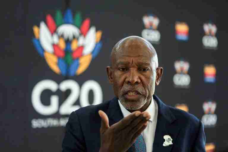Absences, disputes mar G20 meet on global poverty