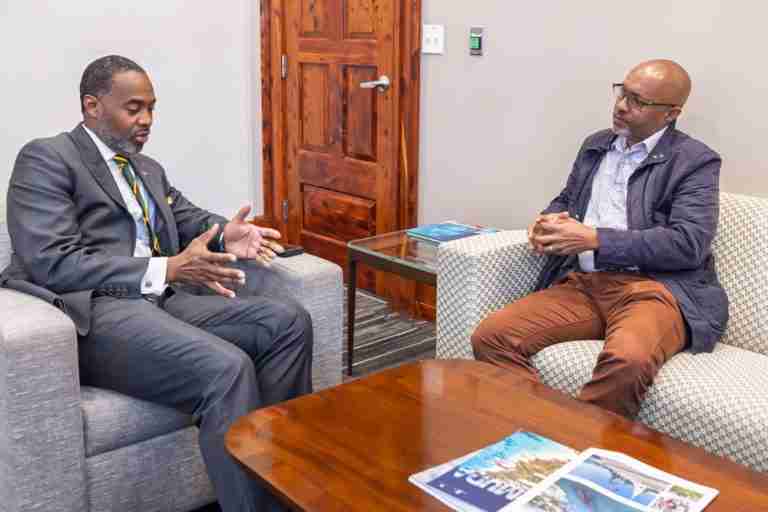 Premier David Burt meets with FDM, OBA Leaders