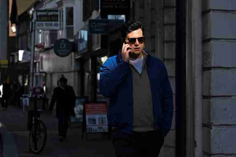 Britain proposes to allow mobiles to make satellite calls