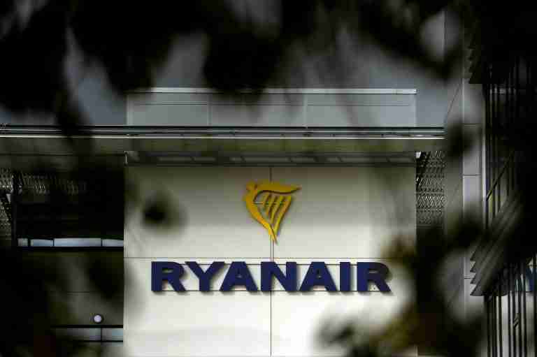 Ryanair threatens to cancel huge Boeing order if tariffs raise prices