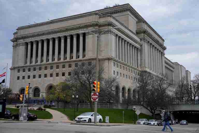 Wisconsin judge to face charges accusing her of impeding immigrant’s arrest