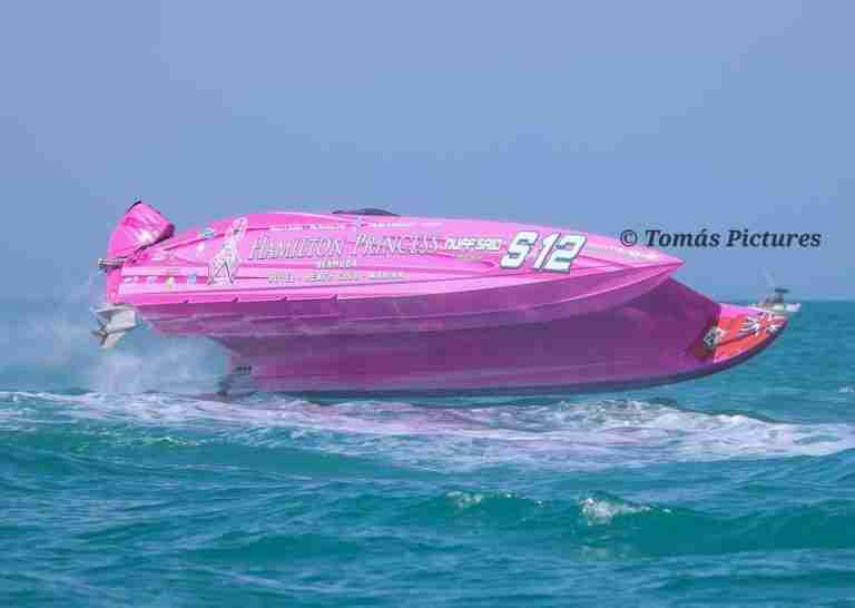 Drama at Thunder On Cocoa Beach as Bermuda Boat Capsizes