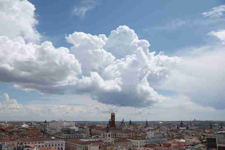 Spain reports fewer than 2.5 million jobless for first time since 2008