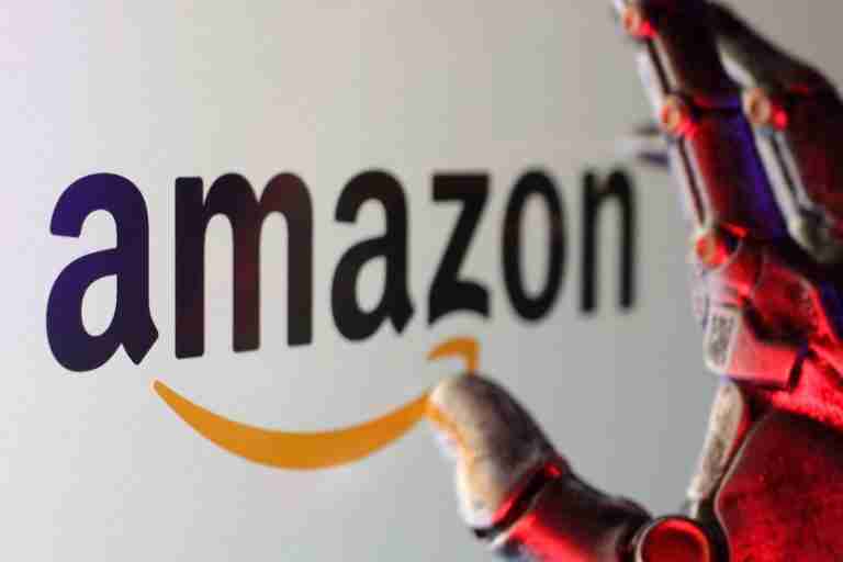 (VIDEO) Amazon’s corporate workforce may shrink as AI takes over routine tasks