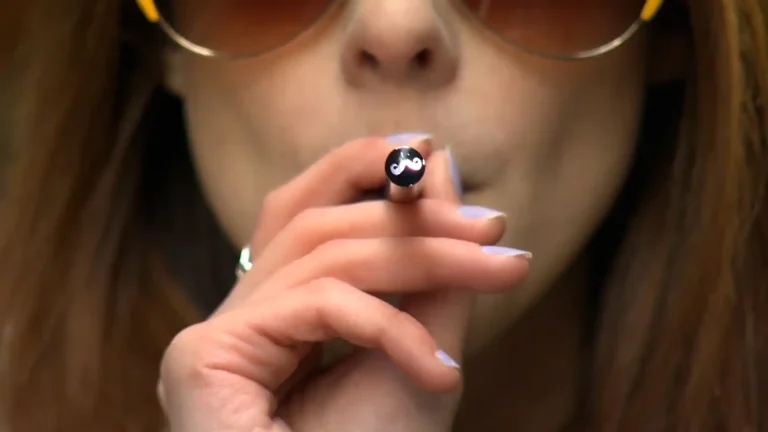 Moves to curb on nicotine sales to youth