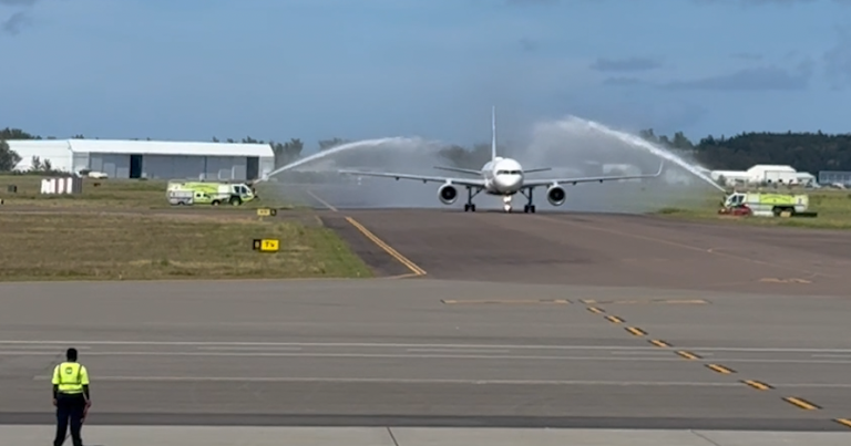 Bermuda welcomes Pan Am’s retro-inspired luxury jet tour