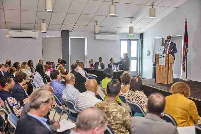 Premier attends town hall on Public Service Leadership