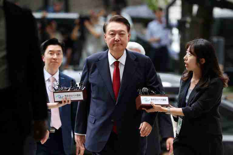 South Korea’s ex-leader Yoon returns to jail as martial law probe accelerates