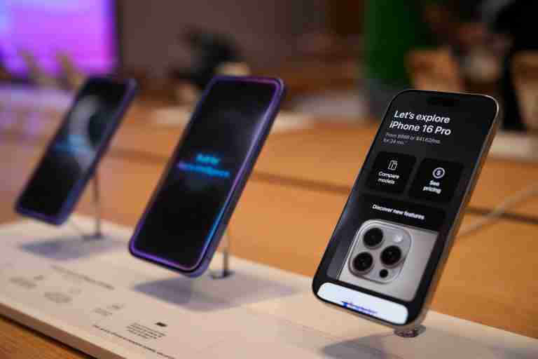 Global smartphone shipments growth slows in Q2 as tariff uncertainty weighs