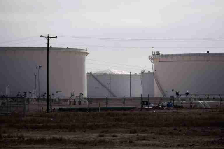 Oil prices edge down on expected minimal sanctions impact