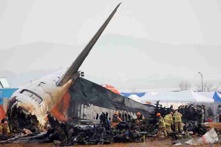 Evidence shows Jeju Air pilots shut off less-damaged engine before crash, source says