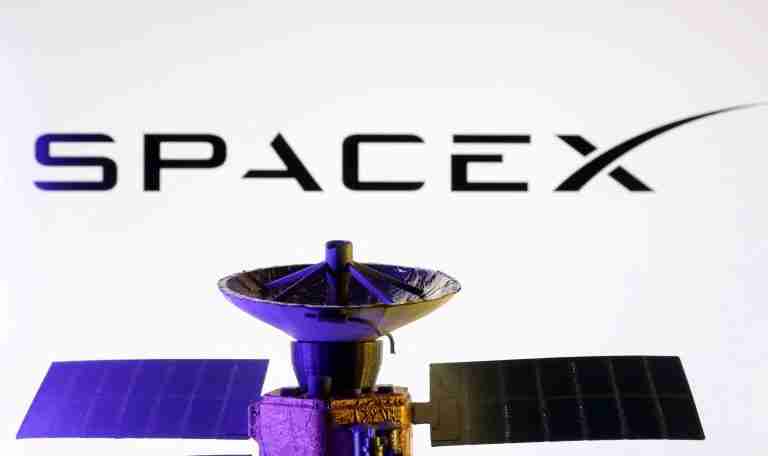 SpaceX probes for cause of Starlink’s global satellite network outage