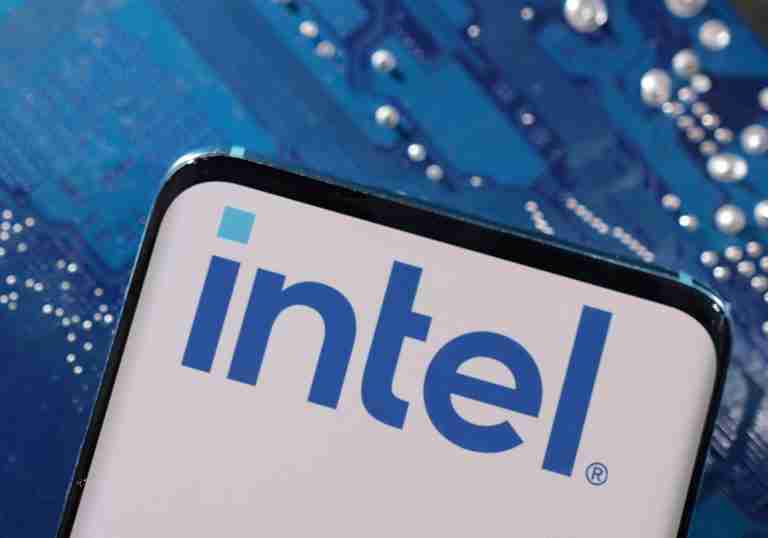 Intel shares slide on quarterly loss, foundry business exit risk