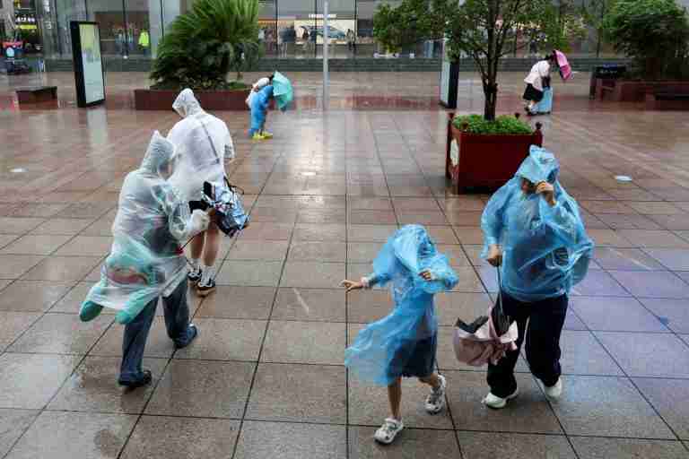 Shanghai relocates hundreds of thousands due to tropical storm