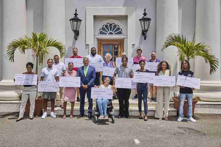 Bermuda athletes awarded $154,500 in government grants