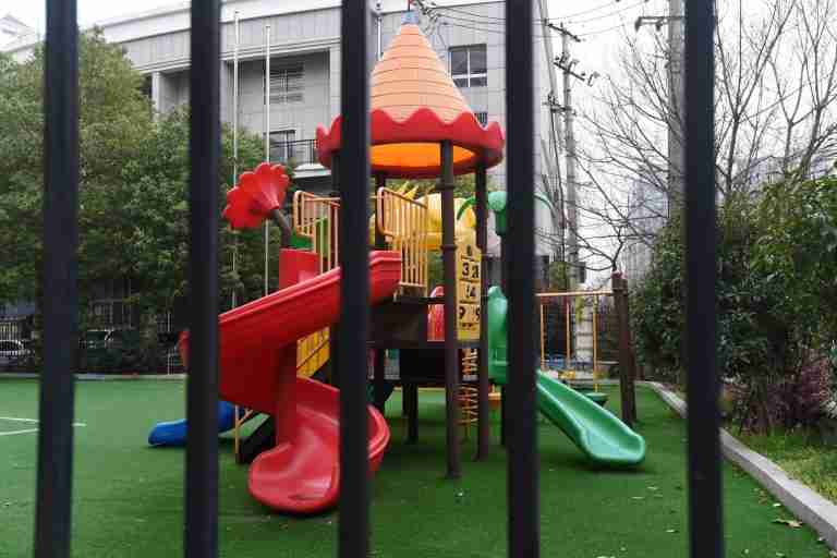 China to waive or reduce tuition fees for pre-school children