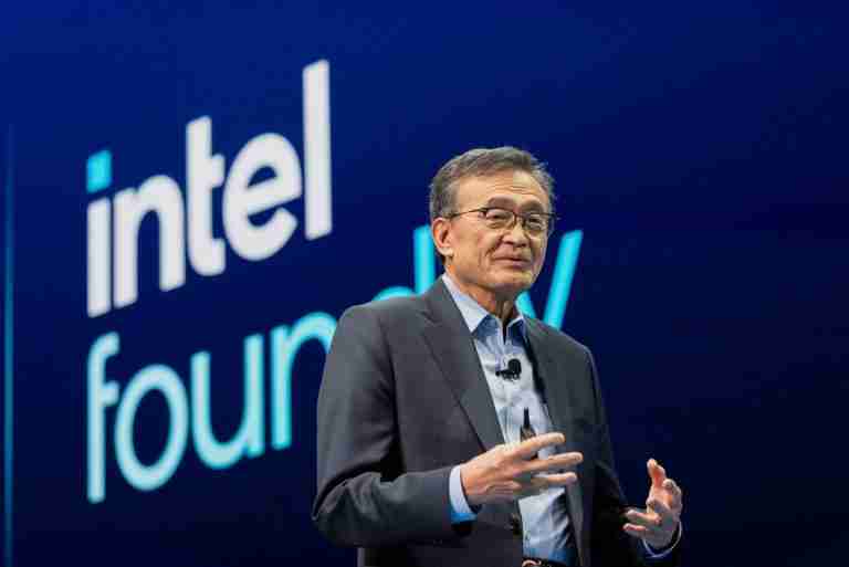 Exclusive-US lawmaker questions Intel CEO’s ties to China in letter to company board chair