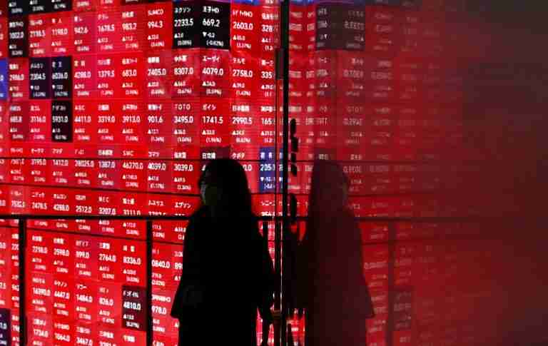Global stocks rise, dollar soft on Fed easing bets