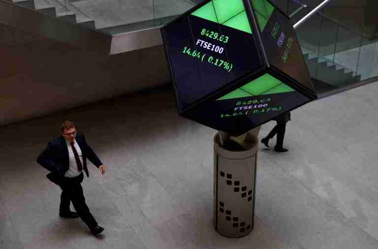 FTSE 100 steady after intraday record high; focus on Putin-Trump talks