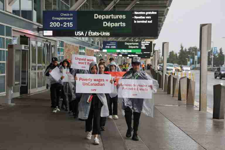 Canadian government moves to end Air Canada strike, seeks binding arbitration