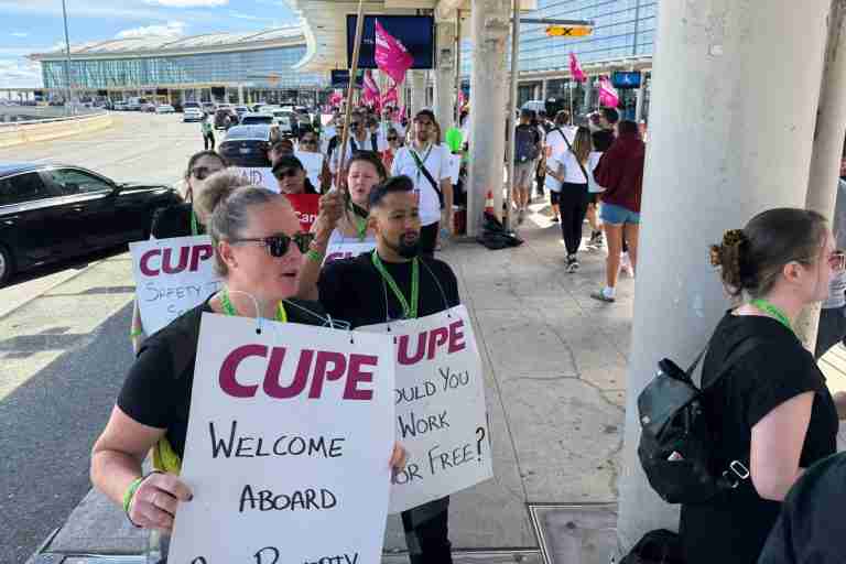 Air Canada to resume service as flight attendants’ union end strike