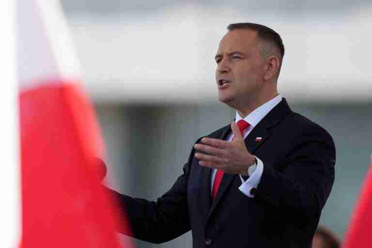 Polish president vetoes bill easing rules about building wind farms