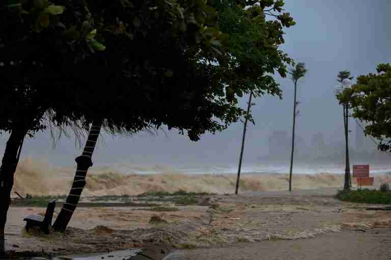 Typhoon Kajiki kills 3 in Vietnam, floods Hanoi streets