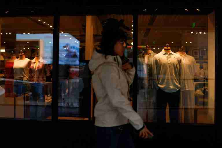 Abercrombie & Fitch tightens annual profit forecasts as tariff pain worsens