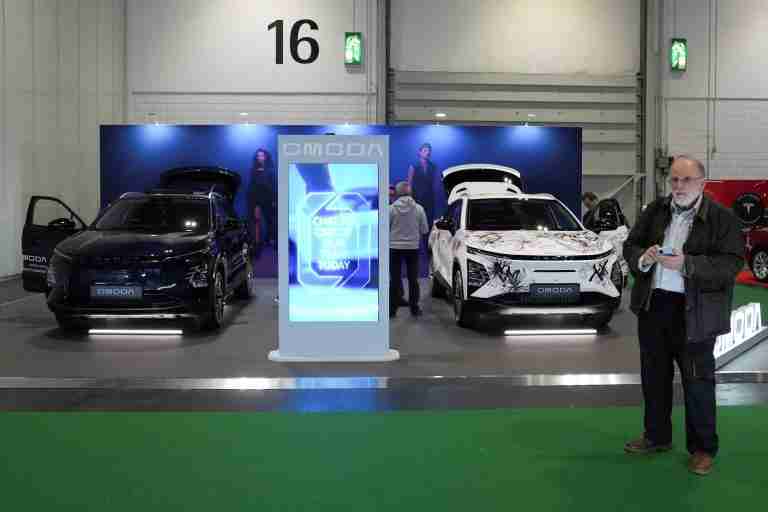 UK car production rises for second consecutive month in July