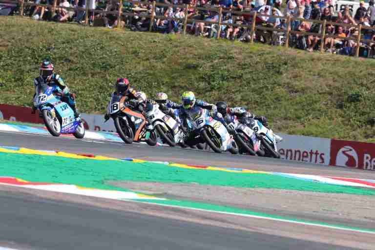 Aeziah Divine makes strong comeback at Thruxton Crash
