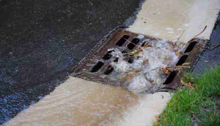 Storm drain repairs force lane closure