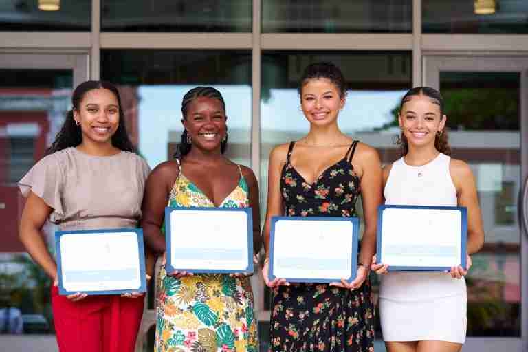 Eight talented Bermudians earn scholarships