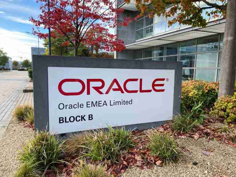 Oracle marches toward $1 trillion club; tech stocks cheer