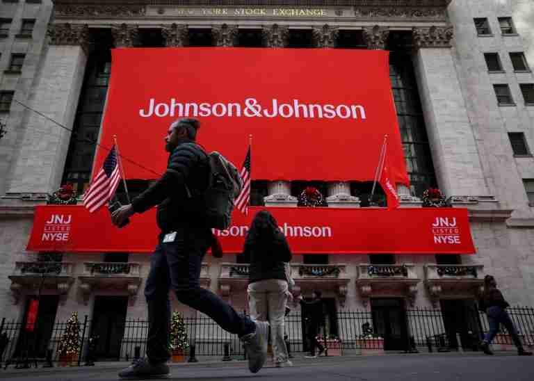 J&J to withdraw acid reflux device from certain markets