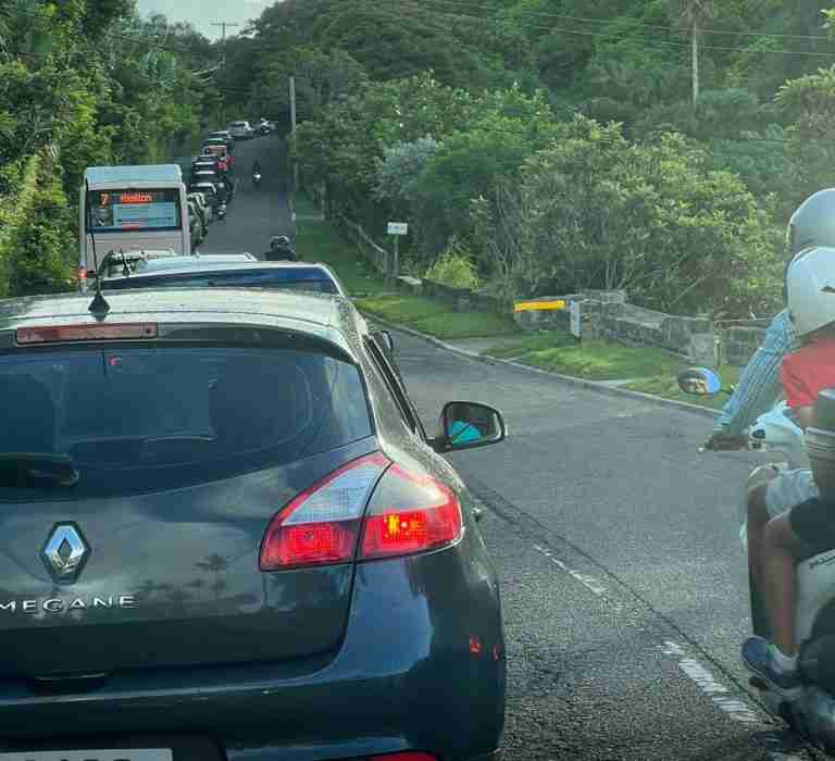 Huge traffic jams after utility poll toppled on Harbour Road