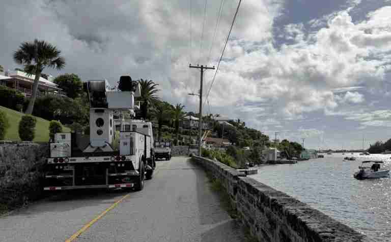 Two-way traffic flow restored on Harbour Road