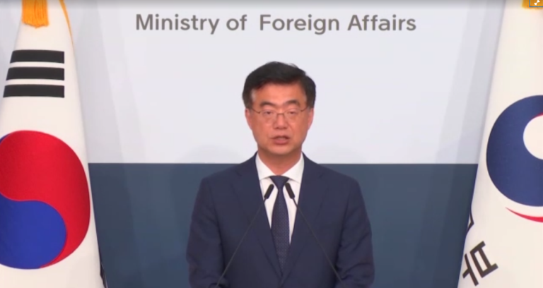 US immigration agents arrest hundreds at Hyundai plant, mostly Koreans