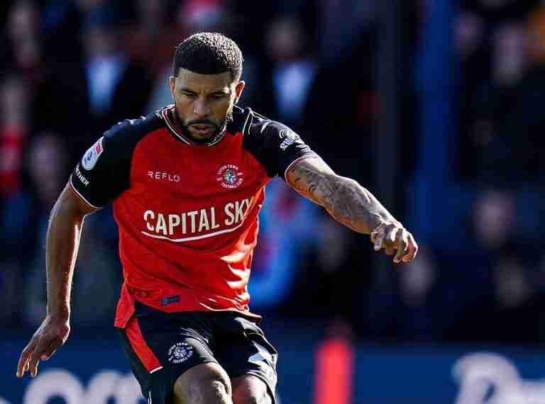 Wells on Target in Goal-Filled Weekend for Bermudians