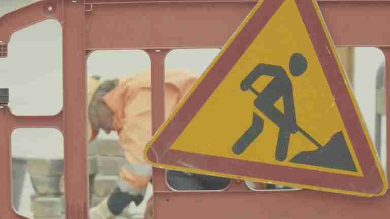 Motorists urged to avoid Cemetery Road