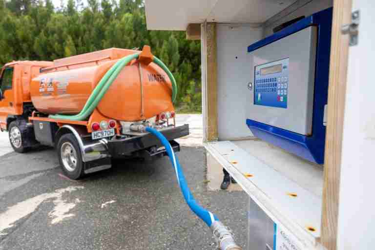 Southside water outlet opens to wholesalers