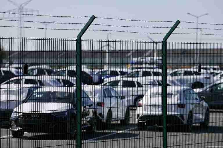 Trump says he will raise tariffs on EU autos to 25%