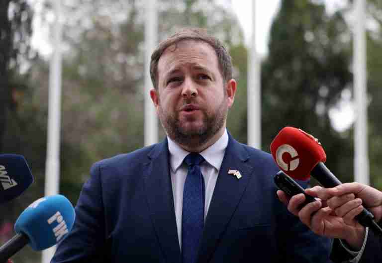 UK sanctions people, entities for recruiting migrants to fight for Russia against Ukraine