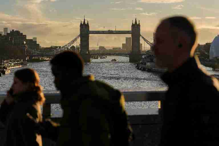 UK employers cut hiring and post fewer jobs under shadow of Iran war