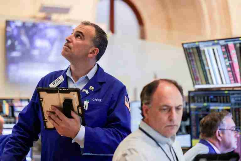 Oil falls, stocks mostly higher as investors hope for progress in Iran war talks