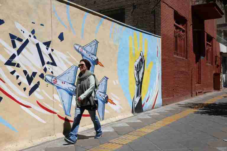 Trump to decide imminently on Iran deal, says Hormuz Strait must open