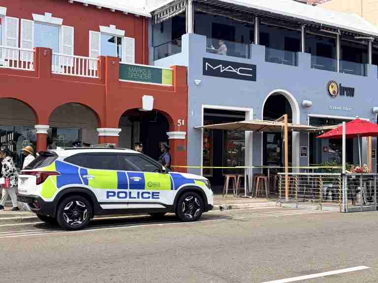 Police urgently appeal for witnesses to Front Street stabbing
