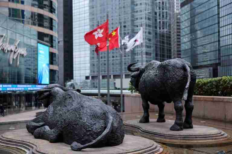 Stocks rise as investors take heart from upbeat earnings, dip in oil