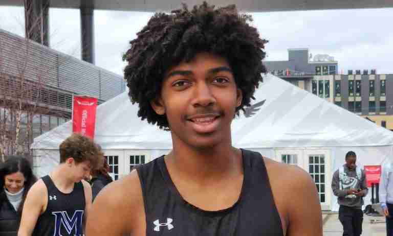 Record-breaking Morris claims magnificent hurdling double in New York