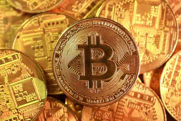 Bitcoin’s star fades, as investors flock to lustre of AI and megacap IPOs